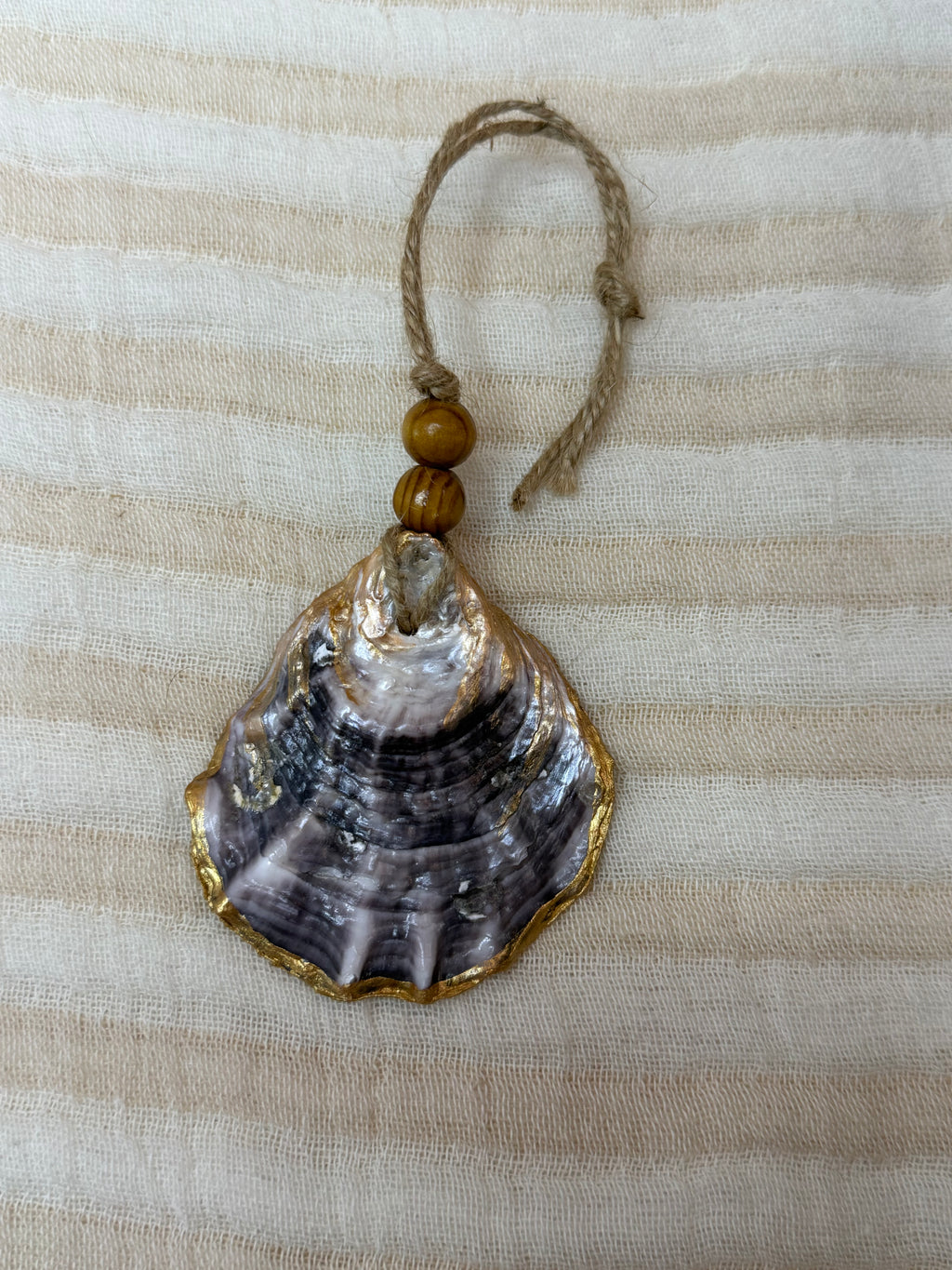 Small (4"<) Oyster Shell Ornament (Flower w/ Natural Back)