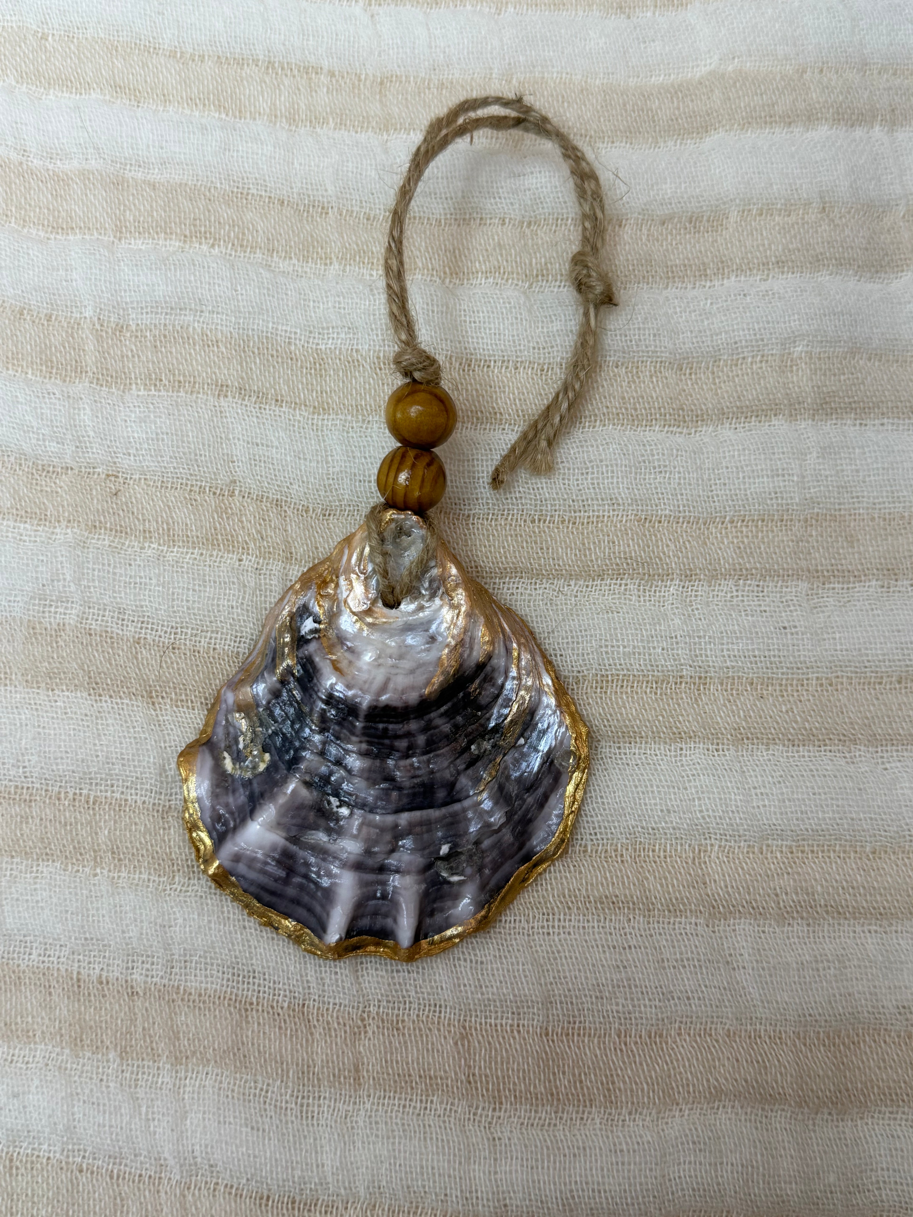 Small (4"<) Oyster Shell Ornament (Flower w/ Natural Back)