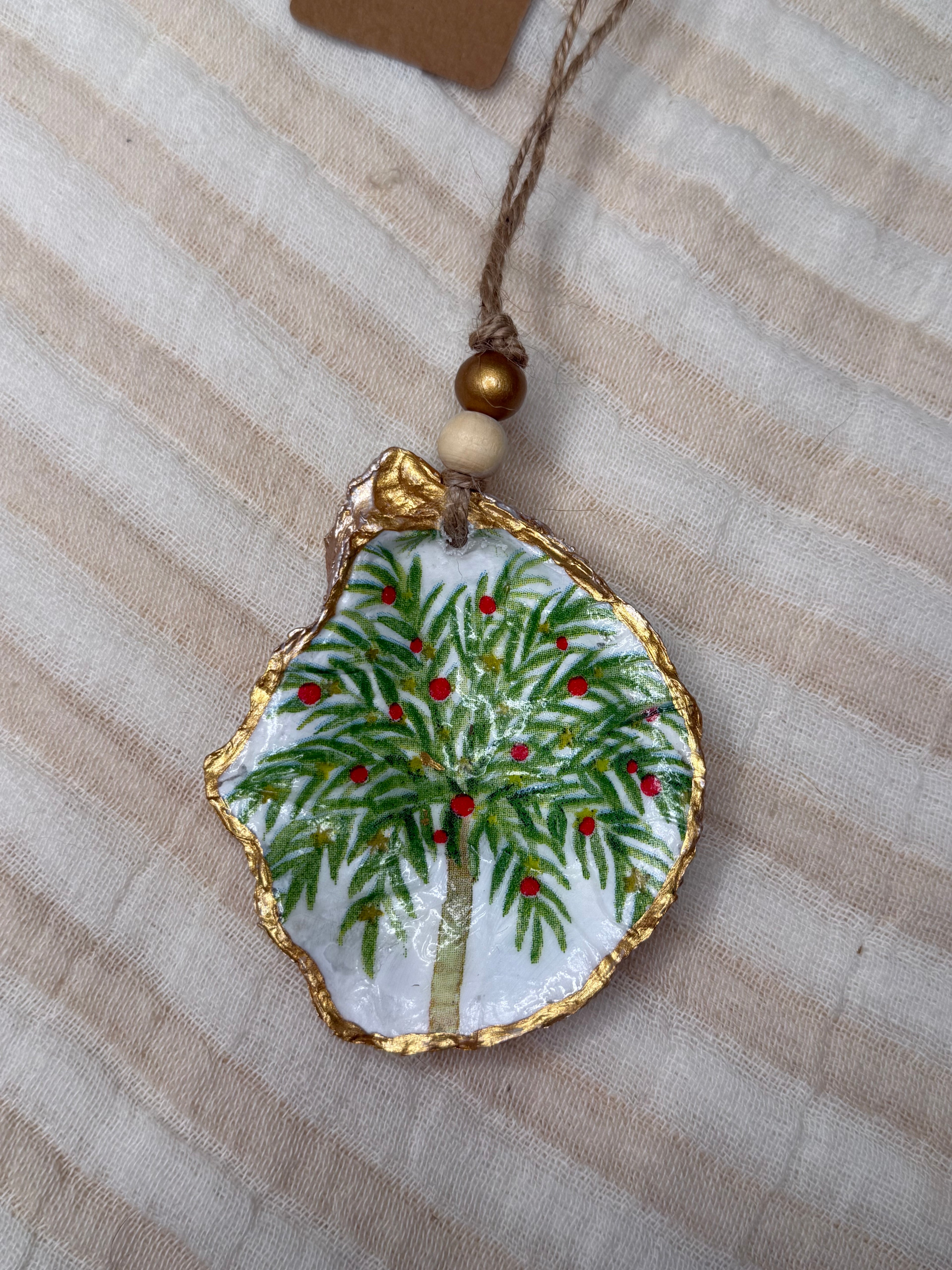 Small (4"<) Oyster Shell Ornament (Gold Christmas Palm, Gold Back)