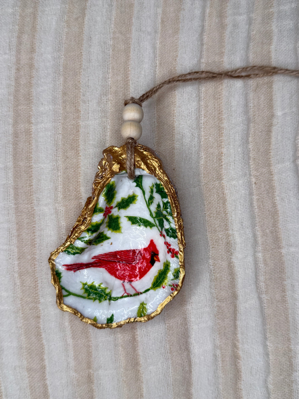 Large (4"+) Oyster Shell Ornament (Cardinal, Robin Back)